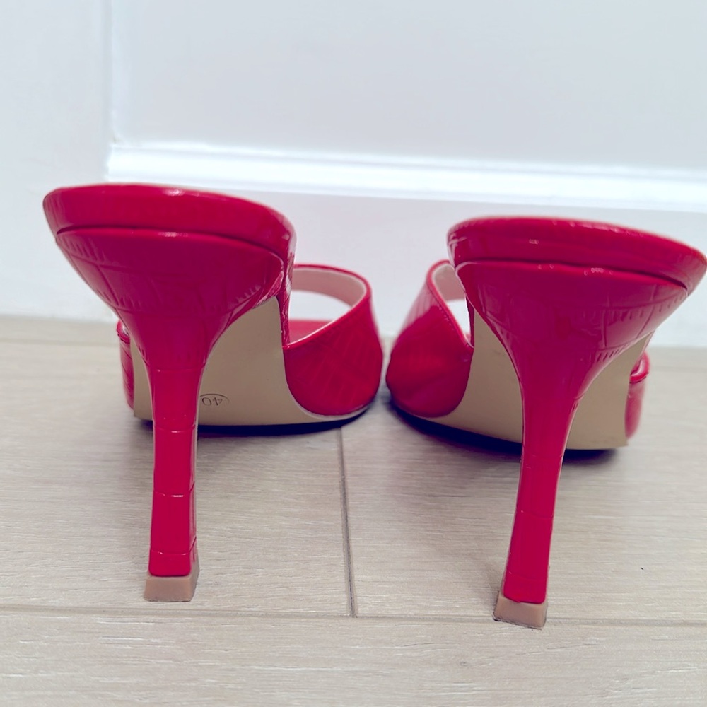 Red Mules - image 2